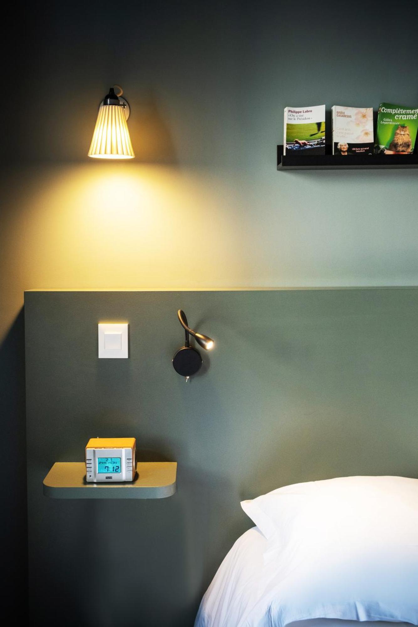 Hotel Beaulieu Lyon Charbonnieres Bagian luar foto